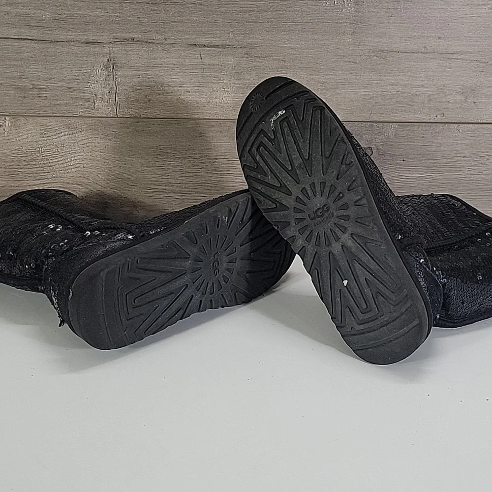 UGG Black Sequin Winter Boots Sz 7